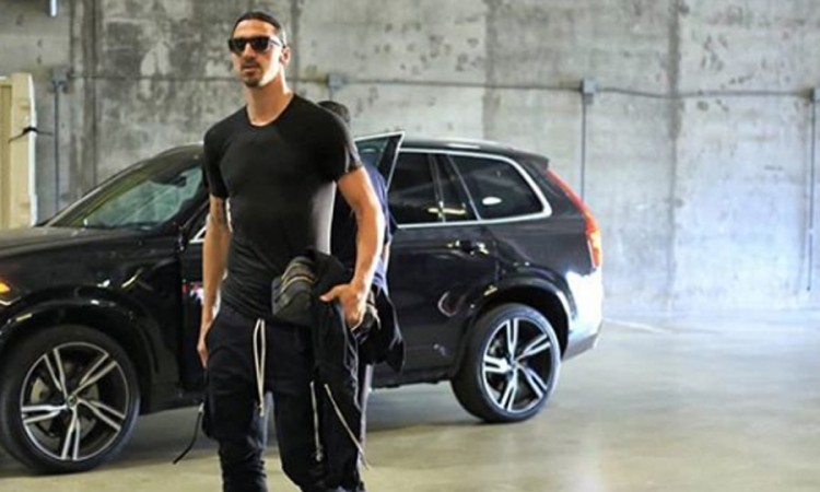 Ibrahimović šokirao javnost čestitkom za Božić