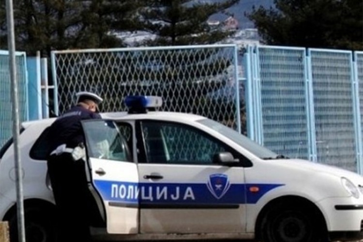 Tri supruga i kćerka osumnjičeni za nasilje