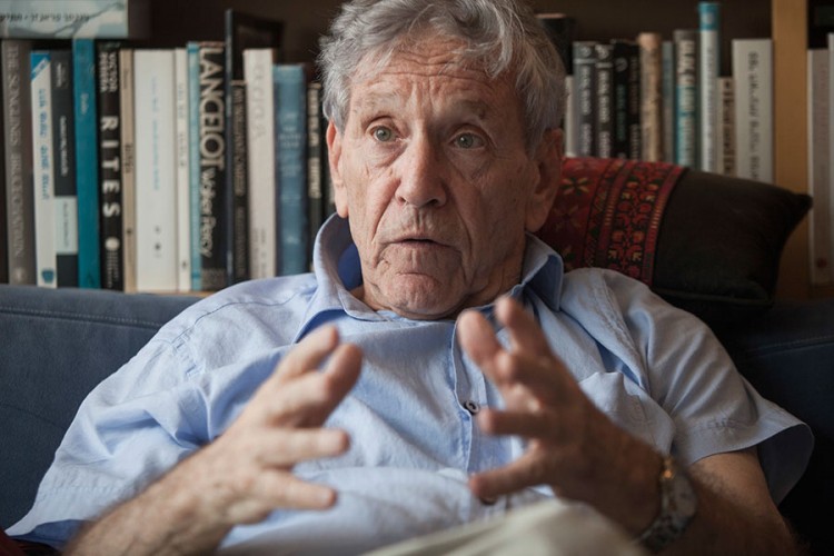 Preminuo poznati izraelski pisac Amos Oz