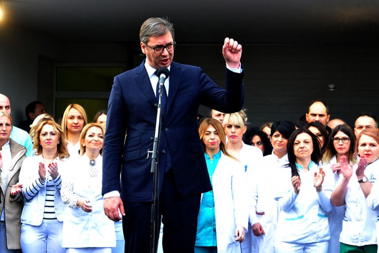 Vučić: Postoji struja koja želi udaljavanje od Srbije