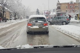 Snijeg otežava saobraćaj