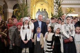 Putin: Božić nas objedinjuje oko neprolaznih duhovnih i moralnih ...