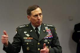 Bivši šef CIA: Putin je "najveći poklon" NATO od Hladnog rata