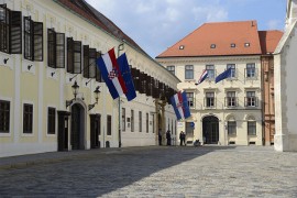 Hrvatska vlada poništava odluku o kupovini aviona