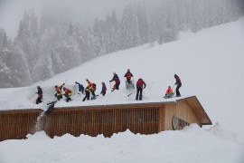 Austrija: Tražioci azila da čiste snijeg