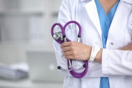 Optužnica protiv doktorica zbog sumnje da su koristile zvanja koja ne ...