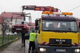 "Pauk" za godinu dana uklonio 775 nepropisno parkiranih vozila