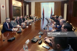 Predsjednici parlamentarnih stranaka na sastanku kod Dodika
