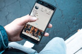 Đaci ubili nastavnika jer im je zaplijenio mobilni?