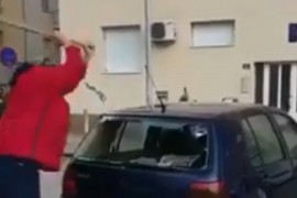 Splićanin macolom "izlupao" vlastiti automobil