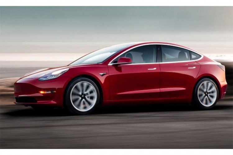 Tesla Model 3 nastavlja da postavlja standarde