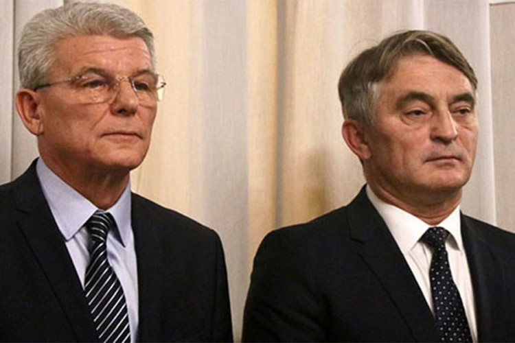 Komšić i Džaferović čestitali pravoslavni Božić