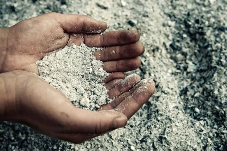 Evo kako sve možete da iskoristite pepeo u kući i bašti