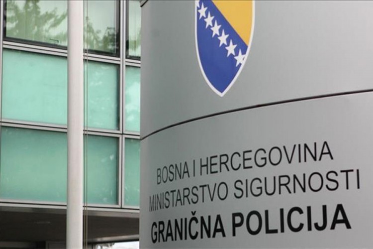 Gradiška: Privedeno sedam migranata iz Iraka