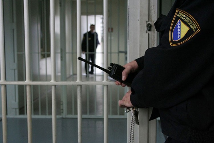 Zatvorenik osuđen zbog ubistva nije se vratio sa dopusta