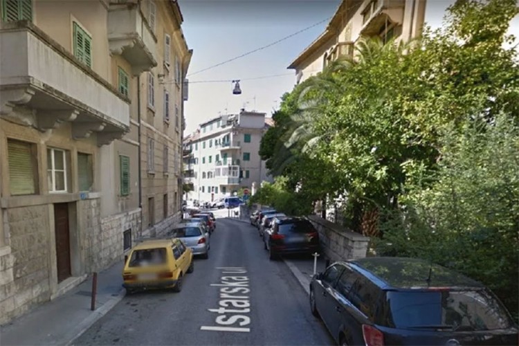 Penjao se po zgradi, pao i poginuo