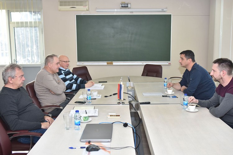 Iz Posušja i Širokog Brijega 100.000 tona boksita za "Aluminu"