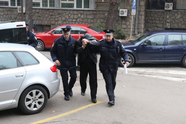 Inspektorima šest i po godina robije