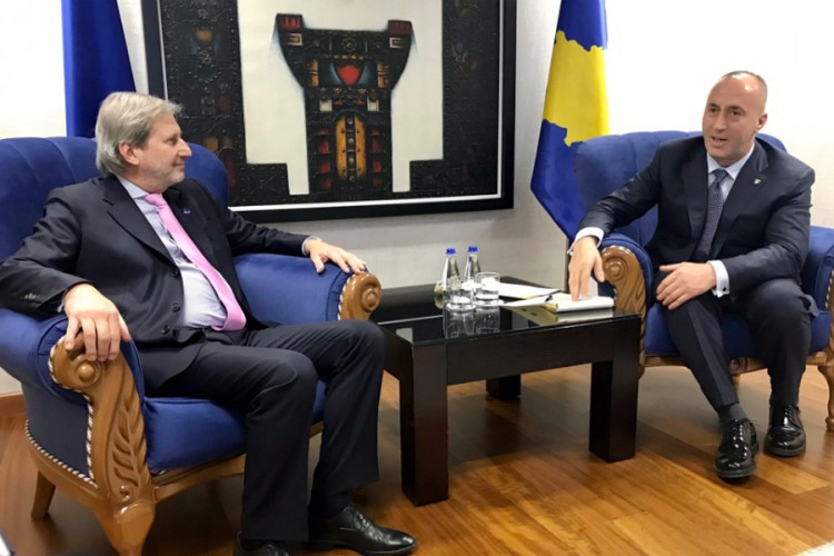 Gotov sastanak Hana i Haradinaja: Bez govora o taksama