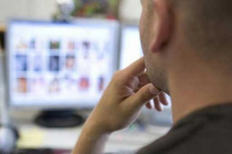 Teslićanin prijavljen zbog objavljivanja eksplicitne fotografije maloljetne osobe
