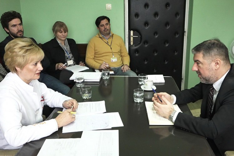 Šeranić sa rukovodstvom bolnice u Trebinju o finansijskoj stabilizaciji