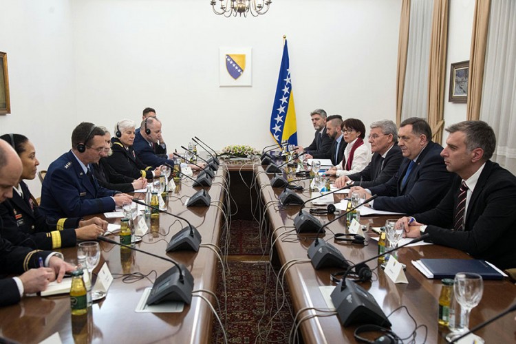 Dodik i Džaferović upoznali Lengela o političkoj situaciji u BiH