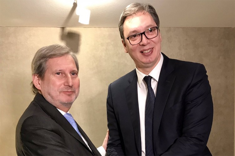 Han ima prijedlog o taksama, čeka odgovor Vučića i Tačija