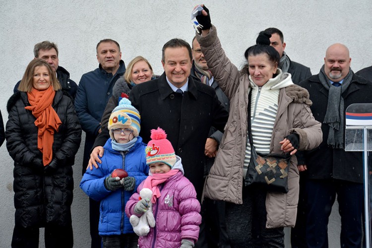 U Zrenjaninu uručeni ključevi stanova za 11 porodica iz BiH i Hrvatske
