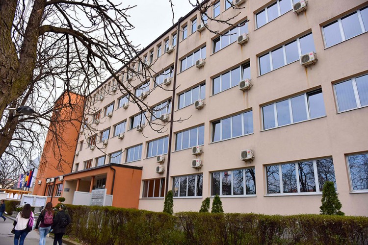 "Sumnjala na muževo nevjerstvo, planirala vješanje suparnice"