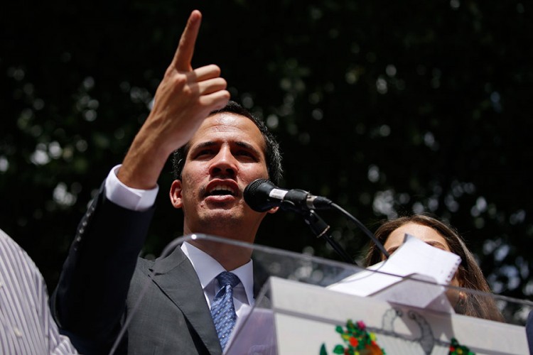 Guaido će tražiti sredstva od MMF-a, Maduro spreman na sastanak