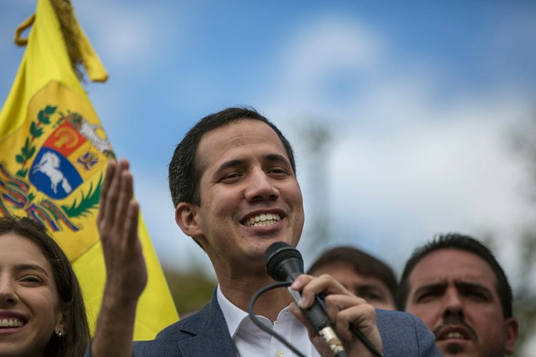 Guaido pozvao britansku premijerku da spriječi Madurov pristup rezervama zlata