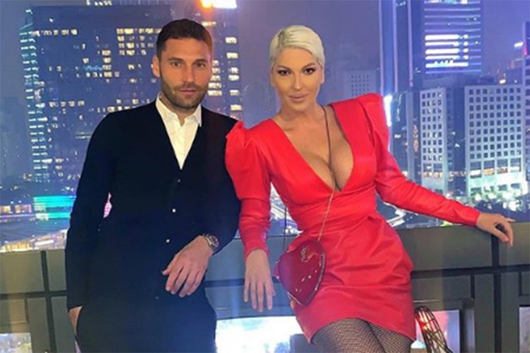 Karleuša prekinula komunikaciju sa medijima