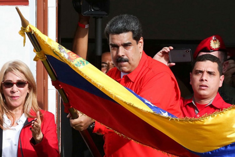 Maduro: SAD žele da ukradu naftu Venecuele