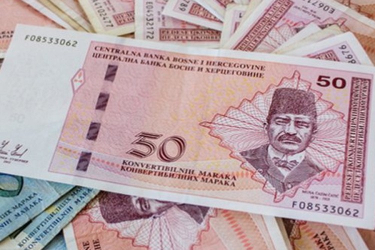Po 100 KM mjesečno za 30 studenata