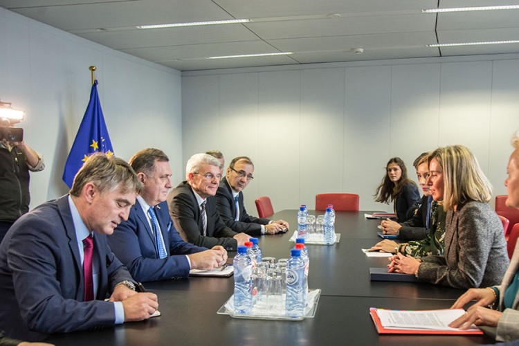 Mogerini: BiH što prije da preda odgovore na Upitnik