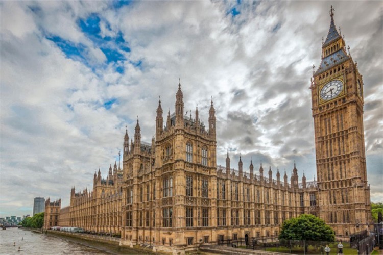 Britanski parlament protiv Brexita bez dogovora