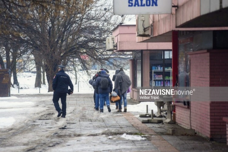 Sedam migranata pronađeno u prikolici kamiona u Banjaluci