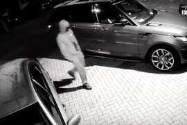 Ukrali luksuzni Range Rover za manje od minut, objavljen snimak