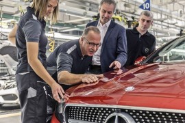 Mercedes "časti" radnike sa po 5.000 evra