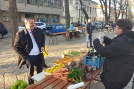 Višković na pijaci kupuje domaće hercegovačke proizvode