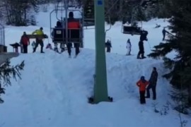 Dječak visio na žičari obješen za kapuljaču