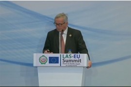 Junker odgovorio na poziv supruge usred govora na samitu