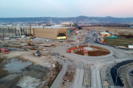 Počelo asfaltiranje novog kružnog toka kod Delte