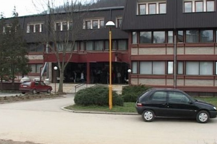 Tuča u Domu zdravlja u Milićima