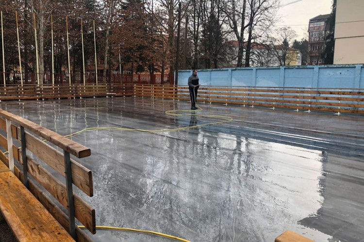 Dobojlijama klizalište na raspolaganju mjesec dana