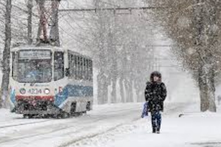 Zbog nevremena otkazana nastava, letovi i autobuske linije