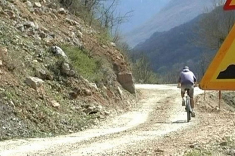 Crna Gora usporava gradnju puta Foča - Šćepan Polje