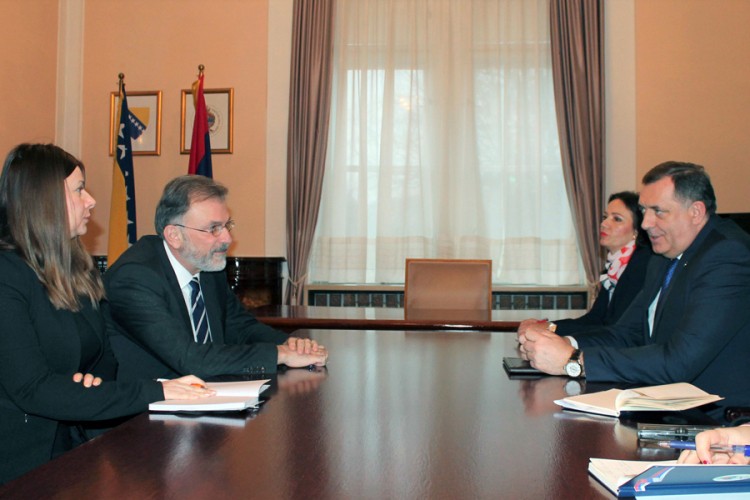 Dodik pozvao Đukanovića u BiH