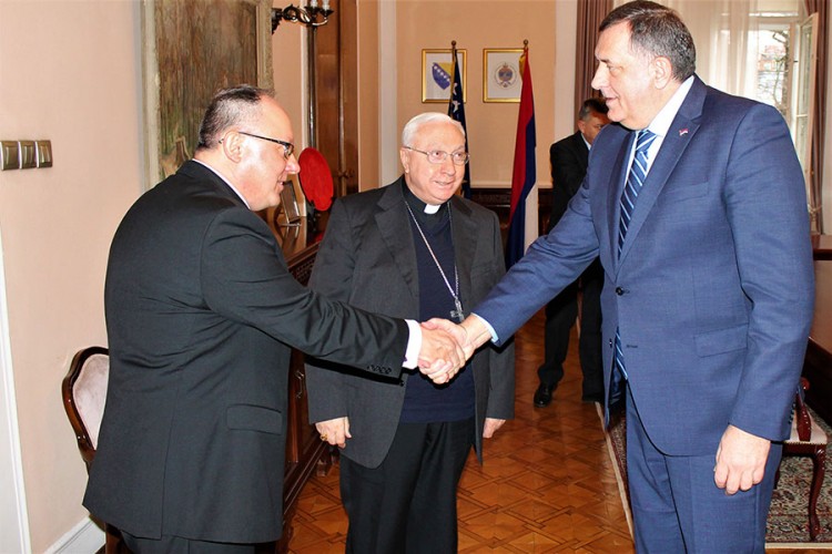 Dodik Pecutu prenio opredijeljenost za saradnju sa Vatikanom