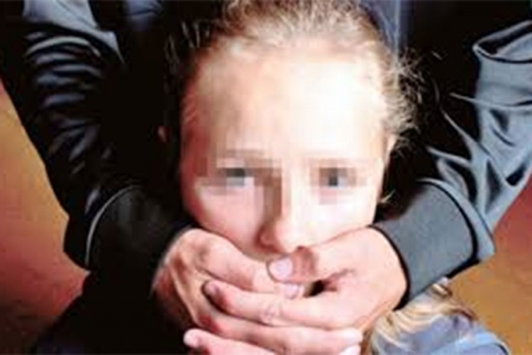 Uhapšen pedofil, više puta silovao maloljetnu svastiku